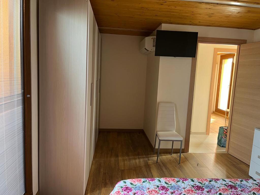 Perla Top Floor Apartment Сирмионе Екстериор снимка